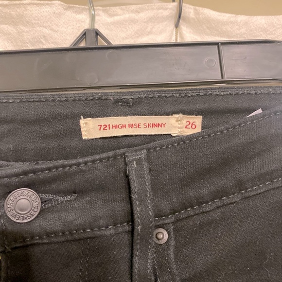 Levi’s 721 High Rise Skinny Stretch Jean - Picture 5 of 6